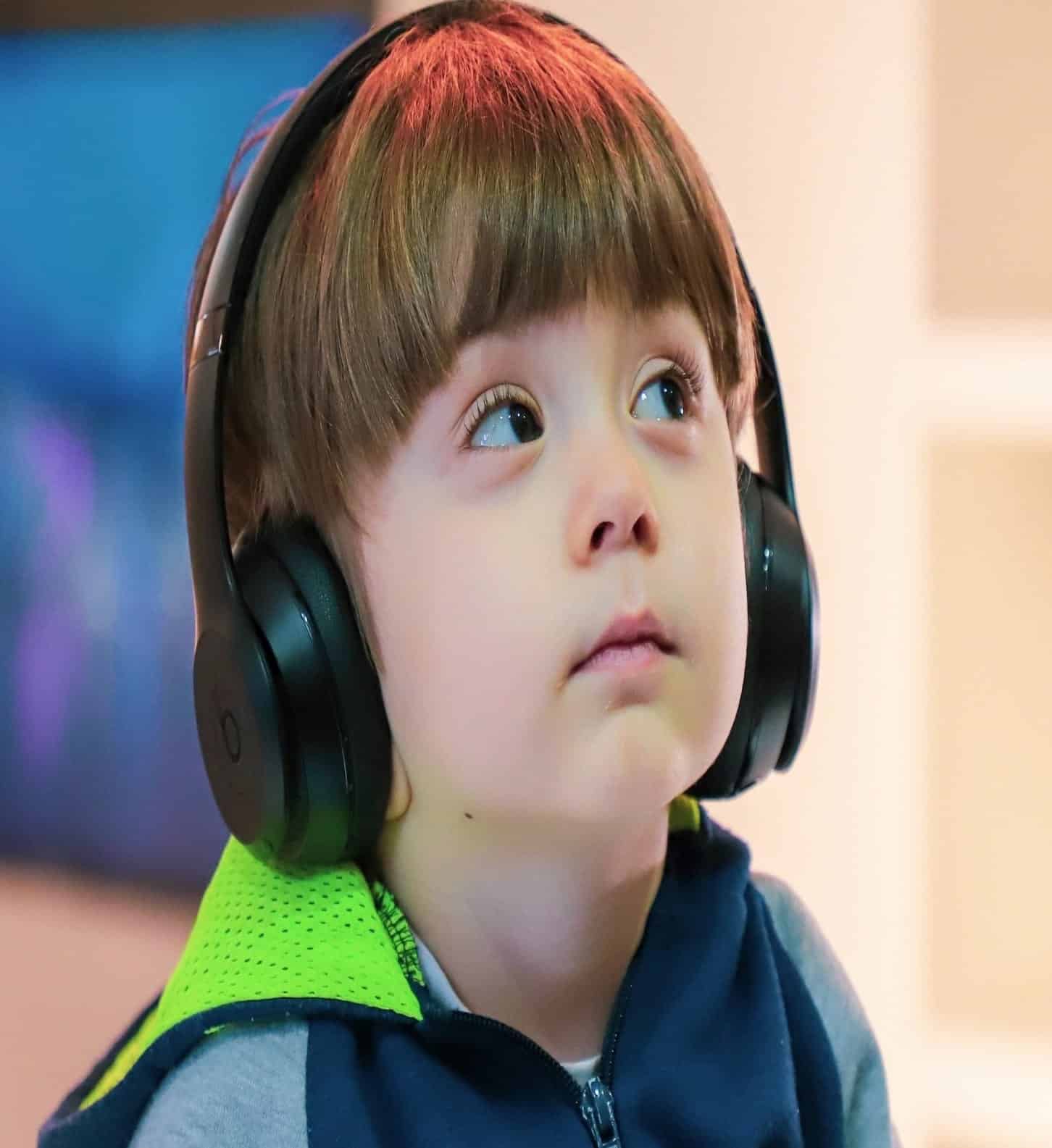 The 6 Best Headphones for Children with Autism